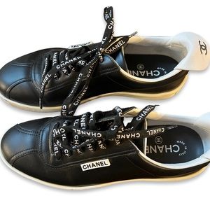 CHANEL sneakers, size 38, like new condition.
